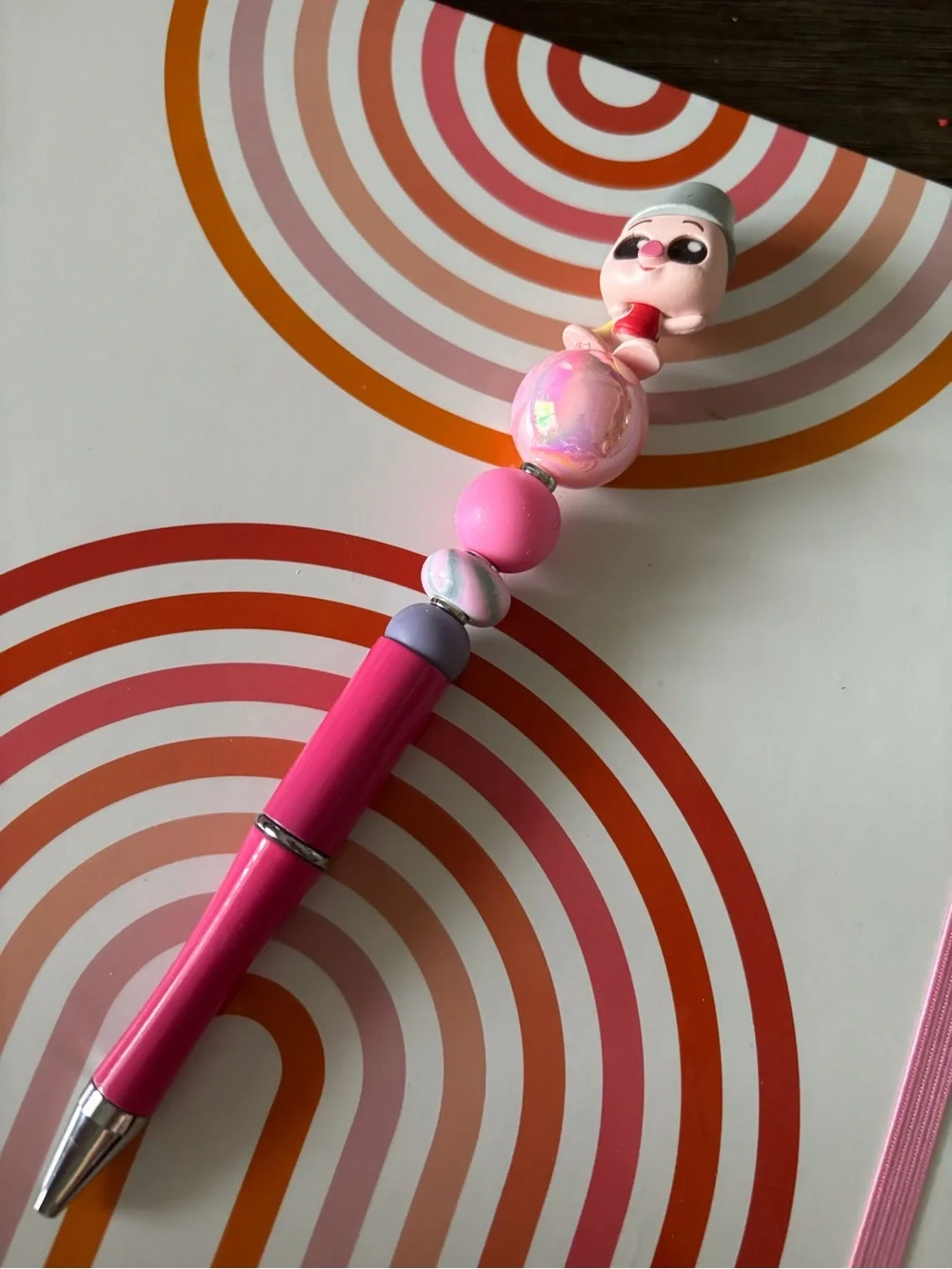 Disney Doorables: Winnie the Pooh: Piglet bucket hat handmade beaded pen